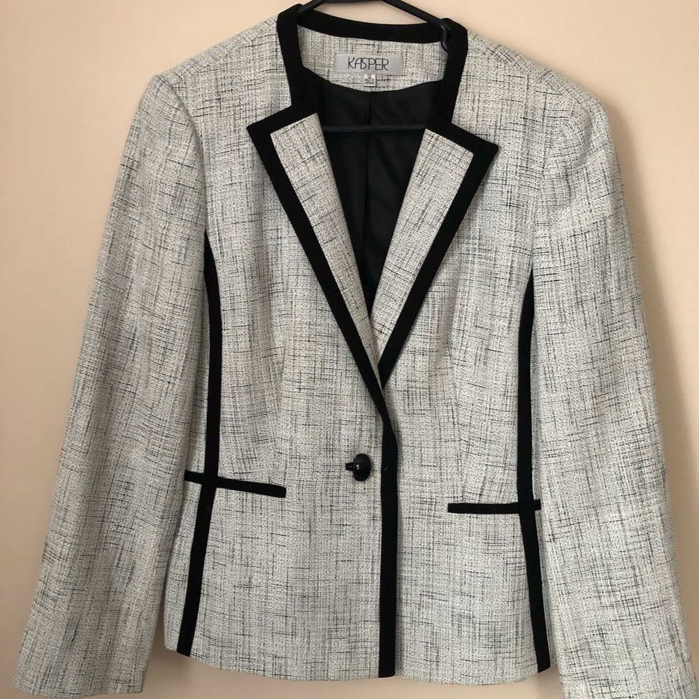 Kasper White Tweed Blazer with Black Trim